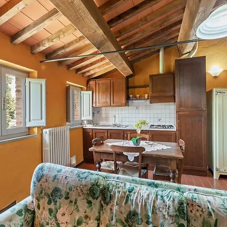 Holiday home Rustic In Citt Di Castello With Swimming Pool