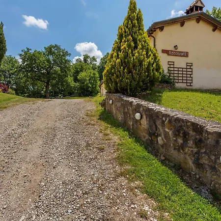 Rustic In Citt Di Castello With Swimming Pool * Città di Castello