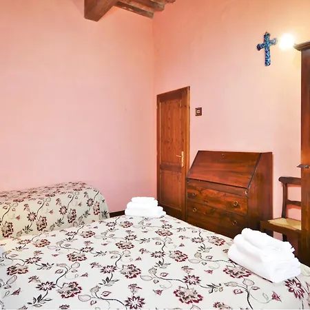 Dom wakacyjny Rustic In Citt Di Castello With Swimming Pool Città di Castello